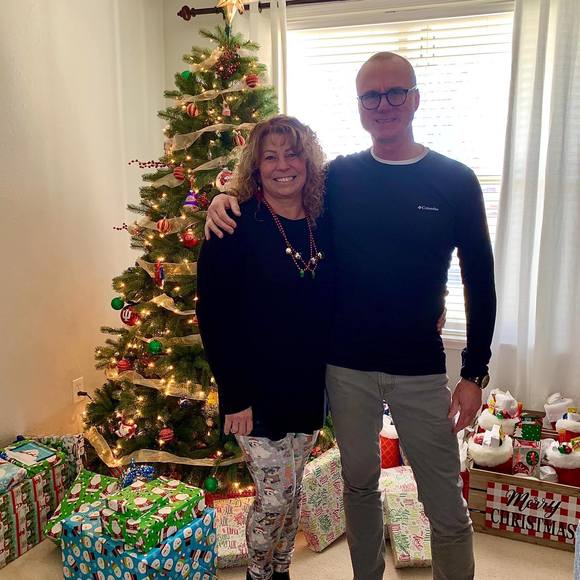 Meet your Posher, Debbie - Picture 1 of 2